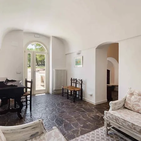 Trullo Ad Caelum * Fasano