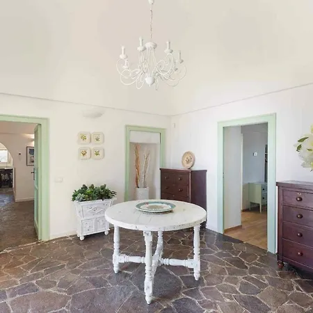 Trullo Ad Caelum 别墅 法萨诺