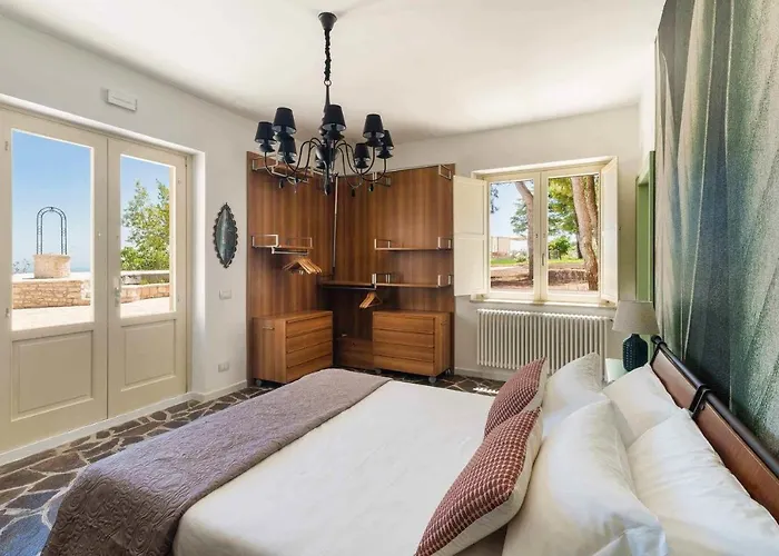 Trullo Ad Caelum ヴィラ